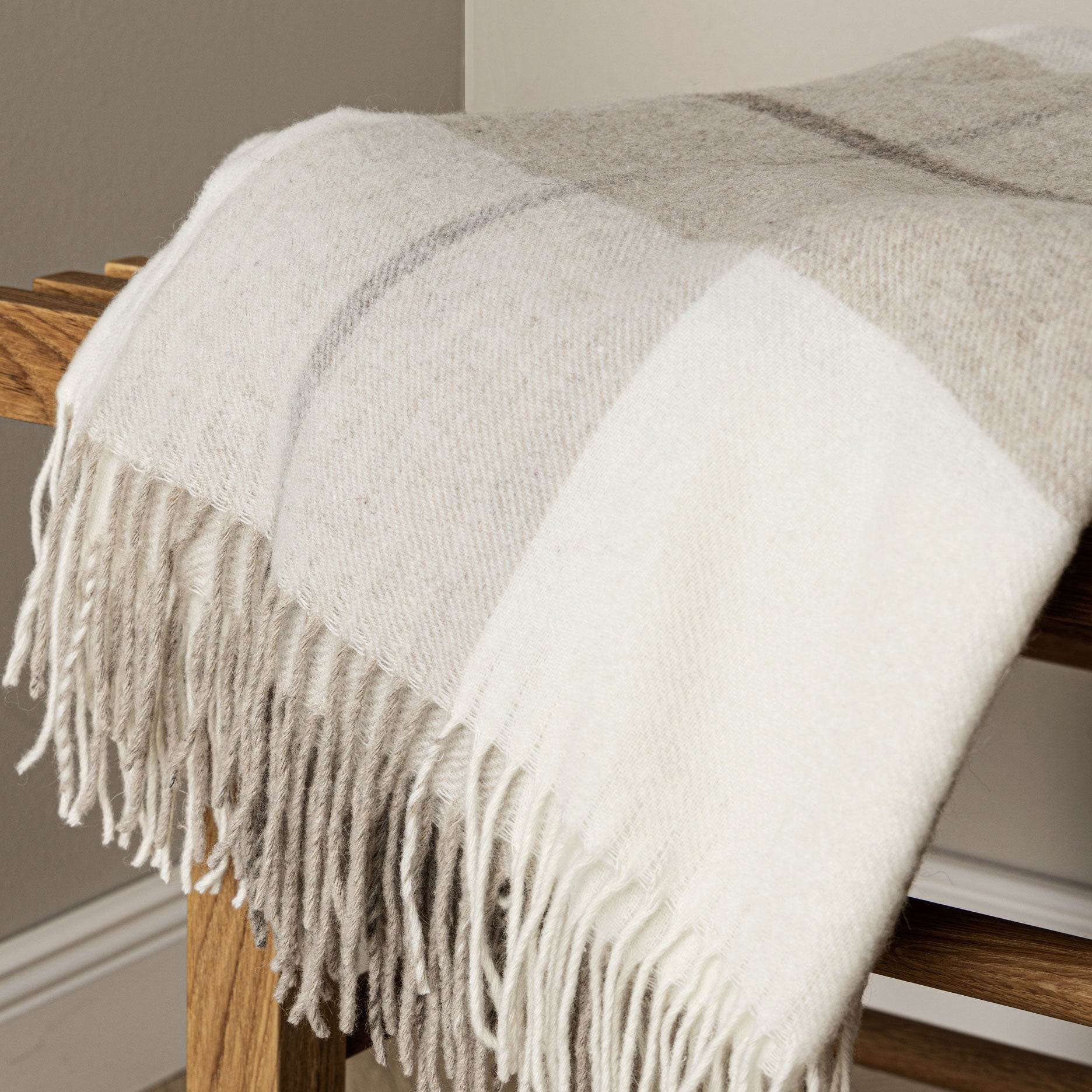 Gjessø Wolldecke 140x200 cm